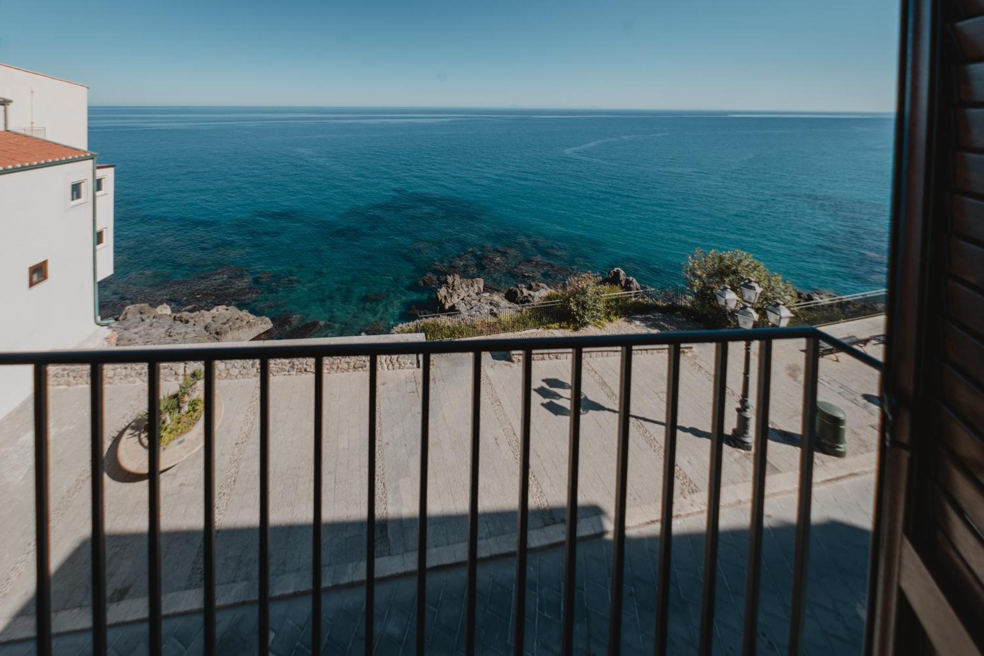 Tra La Rocca E Il Mare Di Cefalú Exterior foto